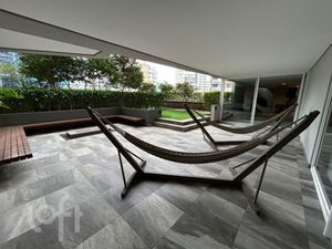 Image 25 - 807693