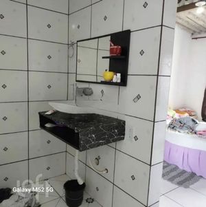 Image 18 - 807796