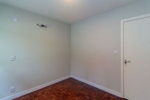 Image 13 - 807815