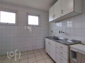 Image 14 - 807877