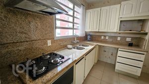 Image 37 - 807891