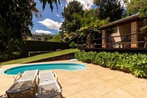 Image 3 - 807935