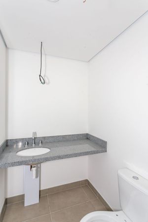 Image 32 - 807949