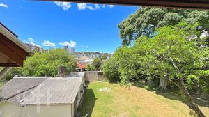 Image 40 - 807952