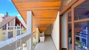 Image 32 - 807952