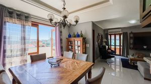 Image 9 - 807966