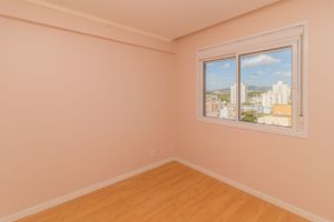 Image 19 - 807968