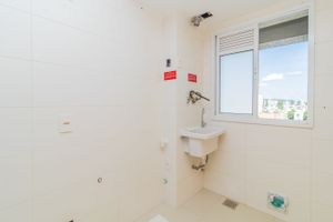 Image 29 - 807968