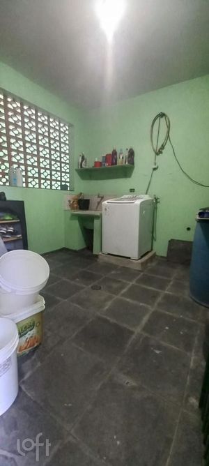 Image 23 - 808188