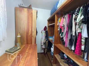 Image 7 - 808270