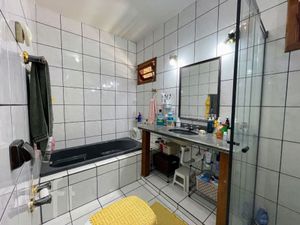 Image 8 - 808270
