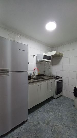 Image 38 - 808422
