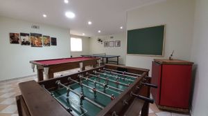 Image 45 - 808422