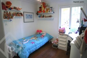 Image 14 - 808454