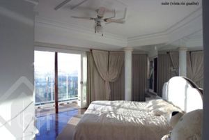 Image 13 - 808454