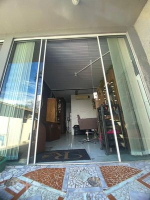Image 17 - 808559
