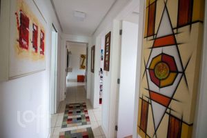 Image 22 - 808565