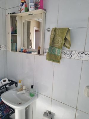 Image 7 - 808663