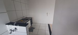 Image 4 - 808679