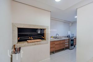 Image 16 - 808892
