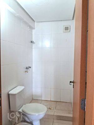 Image 7 - 808914