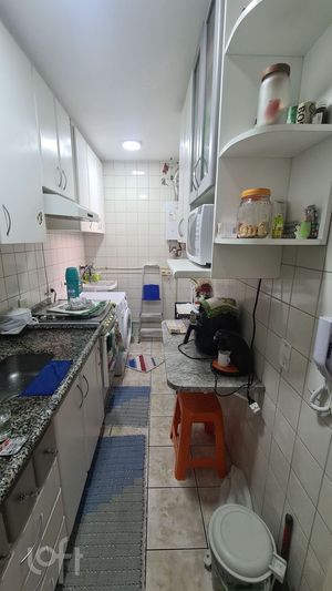 Image 5 - 808960