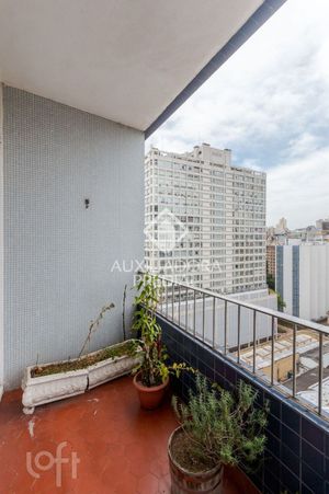 Image 8 - 808984