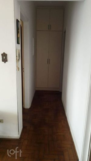 Image 8 - 809051