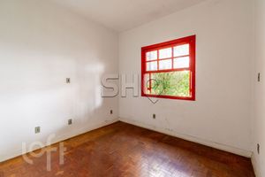 Image 9 - 809421