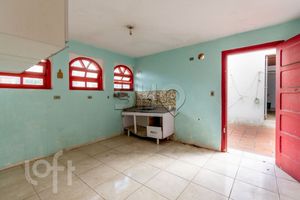 Image 24 - 809421