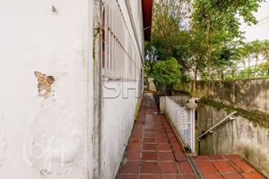Image 21 - 809421