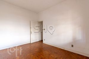 Image 7 - 809421