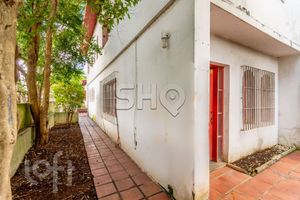 Image 35 - 809421