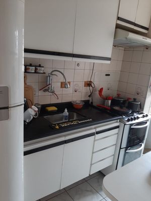 Image 7 - 809604