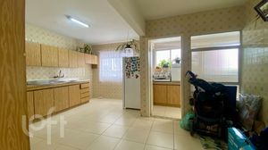 Image 5 - 809644