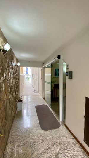 Image 31 - 809644