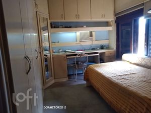 Image 9 - 809666