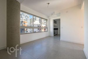 Image 41 - 809677