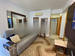 Image 10 - 809723