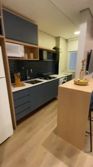 Image 3 - 809724