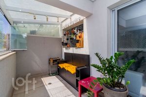 Image 4 - 809744