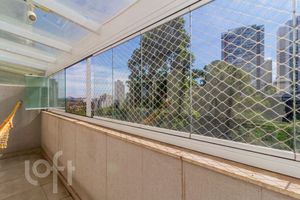 Image 10 - 809744
