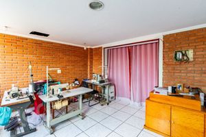 Image 2 - 809753