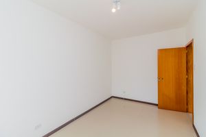 Image 19 - 809755