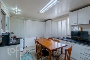Image 23 - 809818