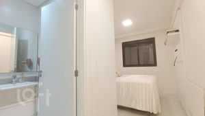 Image 14 - 809873
