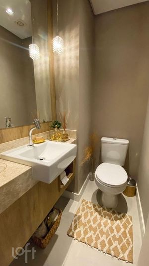 Image 8 - 809896