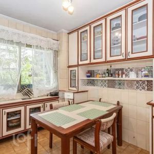 Image 3 - 809936