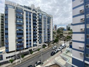 Image 30 - 809987