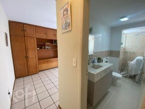 Image 35 - 809987